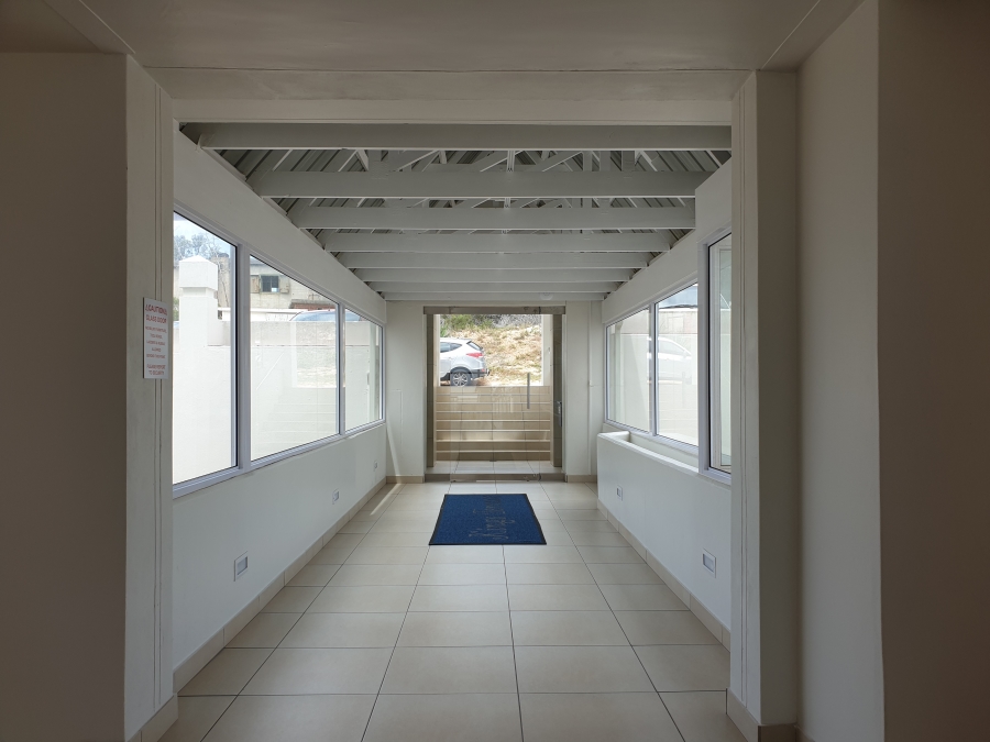 To Let 2 Bedroom Property for Rent in Summerstrand Eastern Cape